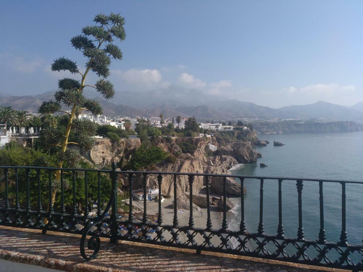 Apartamento Cala De Nerja-Lovely Exterior photo
