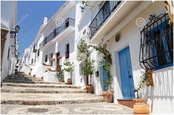 Apartamento Cala De Nerja-Lovely Exterior photo